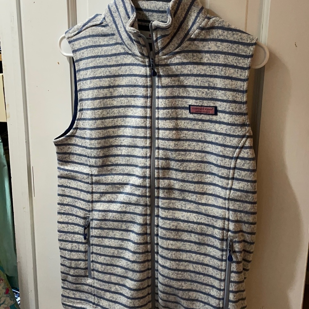 Vineyard vines vest